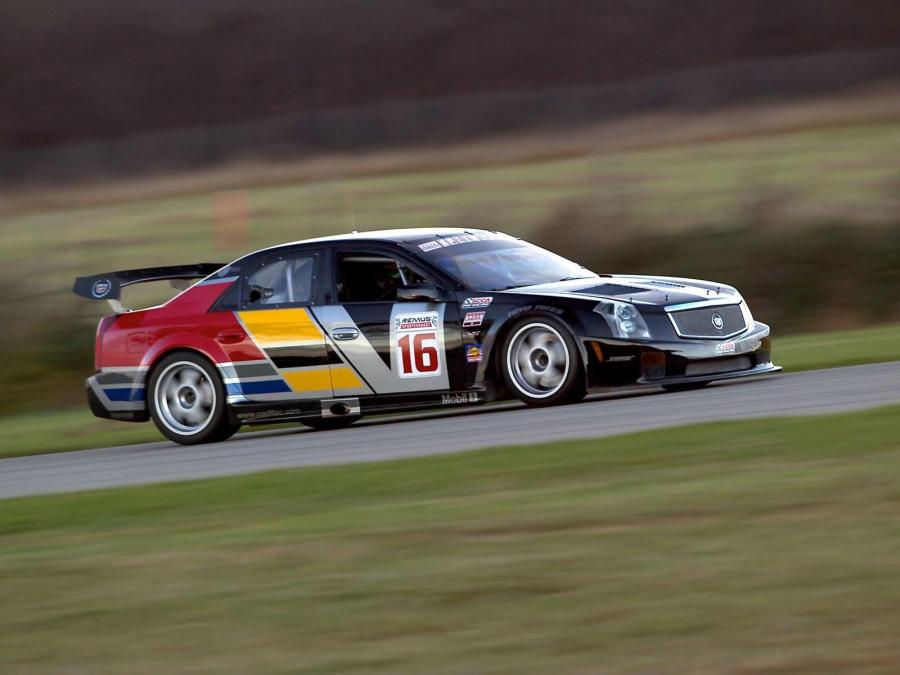  Cadillac CTS-V Race Car 2004 года  (фото 17 из 33)